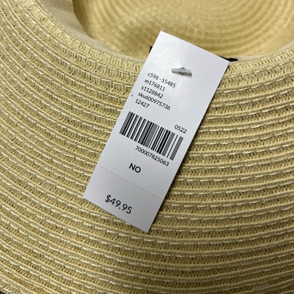 NWT Straw Pom Pom Sunhat By Lane Bryant - Picture 4 of 4